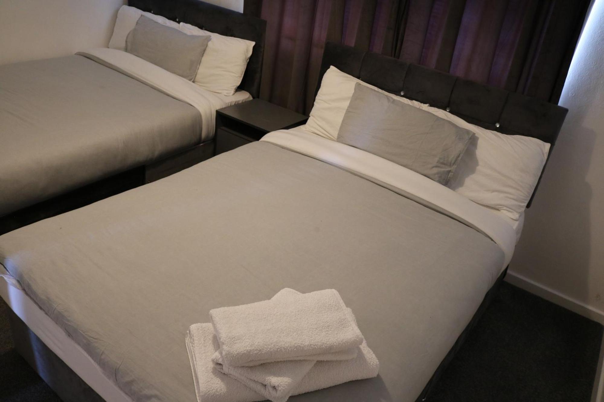 Cosy 2 Bed With Parking Near Piccadilly, Etihad Stadium And Coop Live Sleeps Up To 5 Villa Manchester Exterior photo
