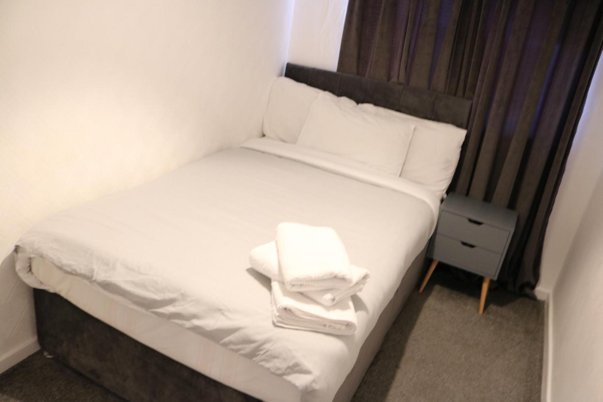 Cosy 2 Bed With Parking Near Piccadilly, Etihad Stadium And Coop Live Sleeps Up To 5 Villa Manchester Exterior photo